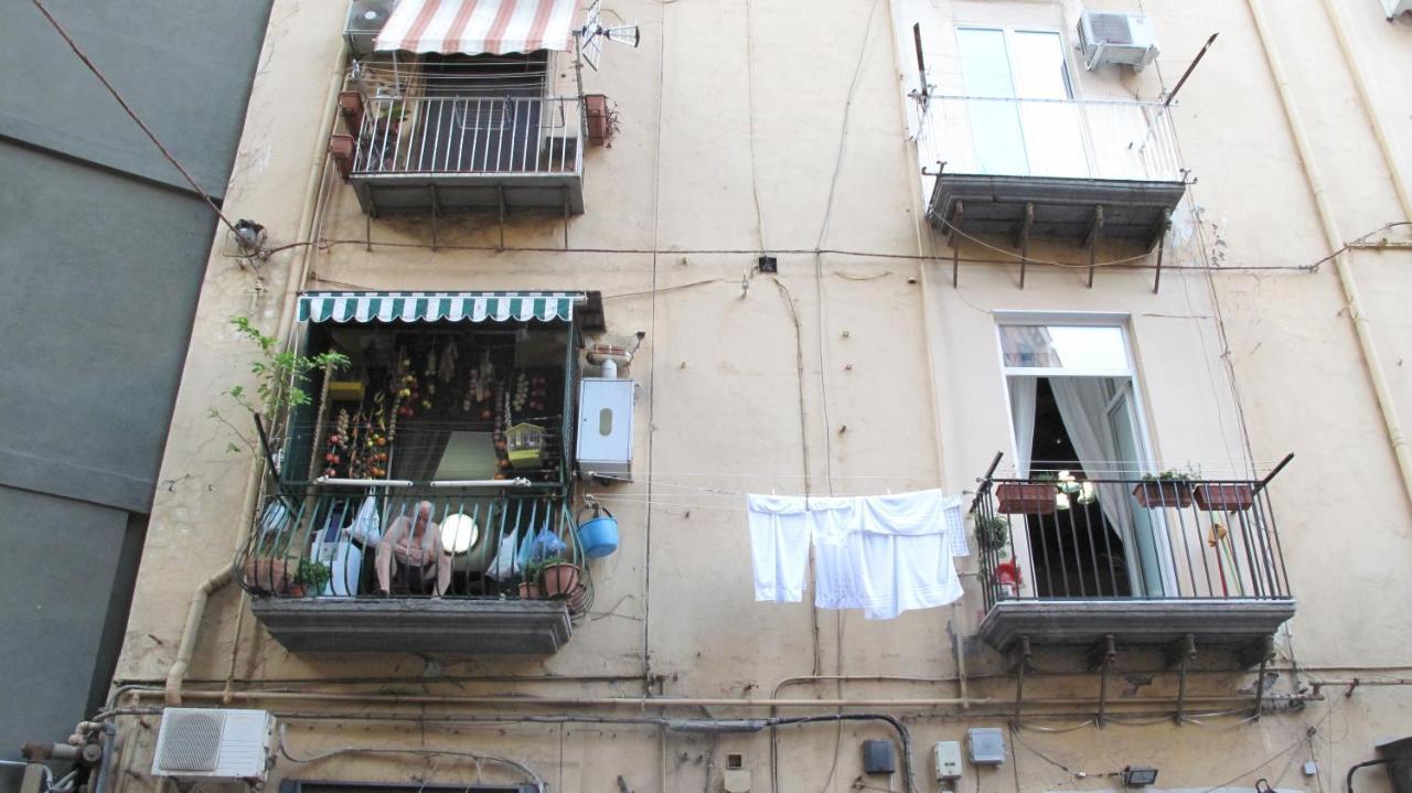 Appartamento Moderno Nel Centro Storico Napoli Dış mekan fotoğraf
